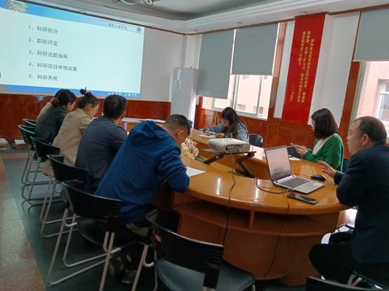 说明: F:\0建筑工程学院组织员电脑电子文件档案归档\DQ13宣教统战\DQ13-6稿件简报\2022年度\照片\2022新员工培训.jpg