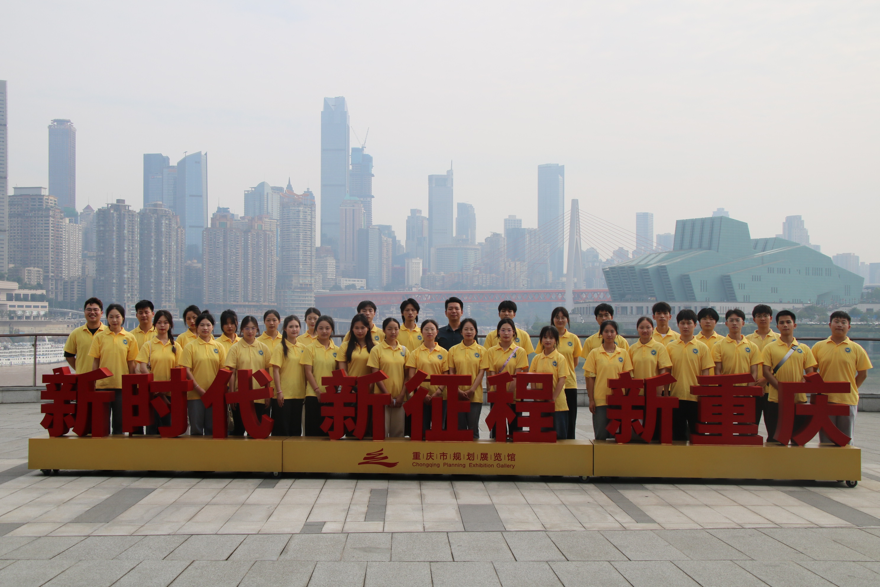 888集团welcome大厅大学生暑期“三下乡”“青马逐光·燃梦引航”发展成就观察团