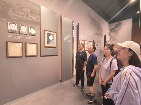 说明: F:\0建筑工程学院组织员电脑电子文件档案归档\BaiduSyncdisk\DQ13宣教统战\DQ13-6稿件简报\2025年度\活动照片\七一党日活动\IMG_20250629_122733_1.jpg